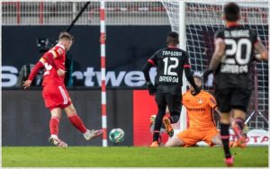 Soi kèo Bayer Leverkuse vs Eintracht Frankfurt
